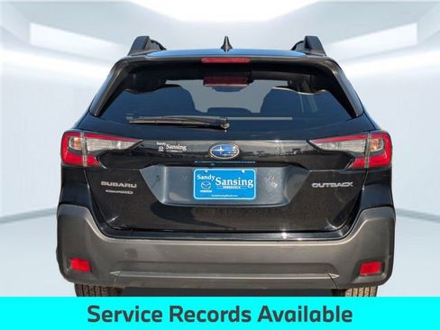 Used 2023 Subaru Outback Premium image 5