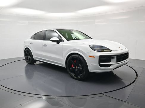 Used 2026 Porsche Cayenne S AWD/4WD image 44