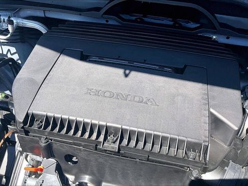Used 2025 Honda Pilot TrailSport image 35