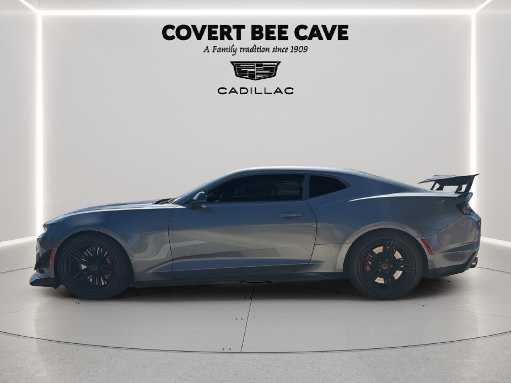 Used 2021 Chevrolet Camaro ZL1 RWD image 4