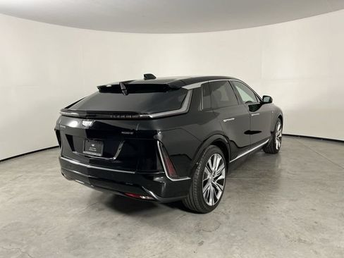 Certified 2024 Cadillac Lyriq Luxury RWD image 8