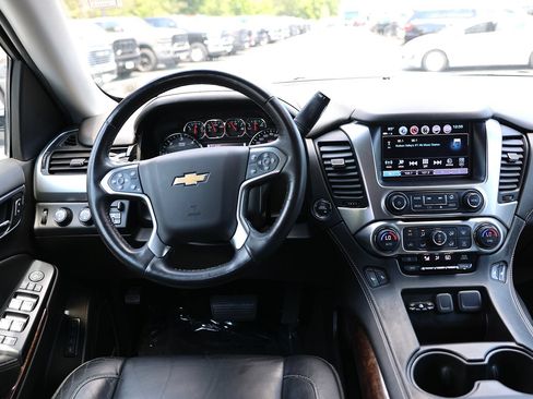 Used 2017 Chevrolet Tahoe LT AWD/4WD image 18