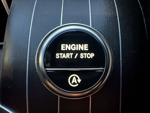 Used 2026 Mercedes-Benz GLC 300 4MATIC image 25