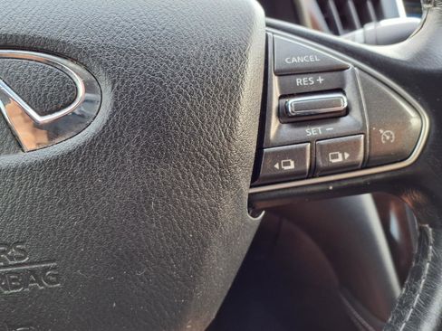 Used 2014 INFINITI Q50 Premium w/ Deluxe Touring Package image 17