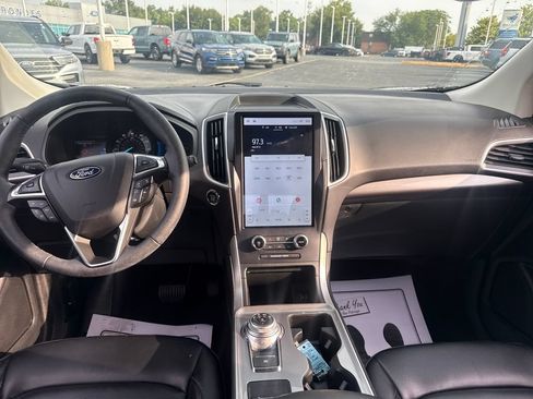 Used 2024 Ford Edge SEL w/ Convenience Package AWD/4WD image 17
