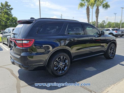 Used 2024 Dodge Durango R/T RWD image 5