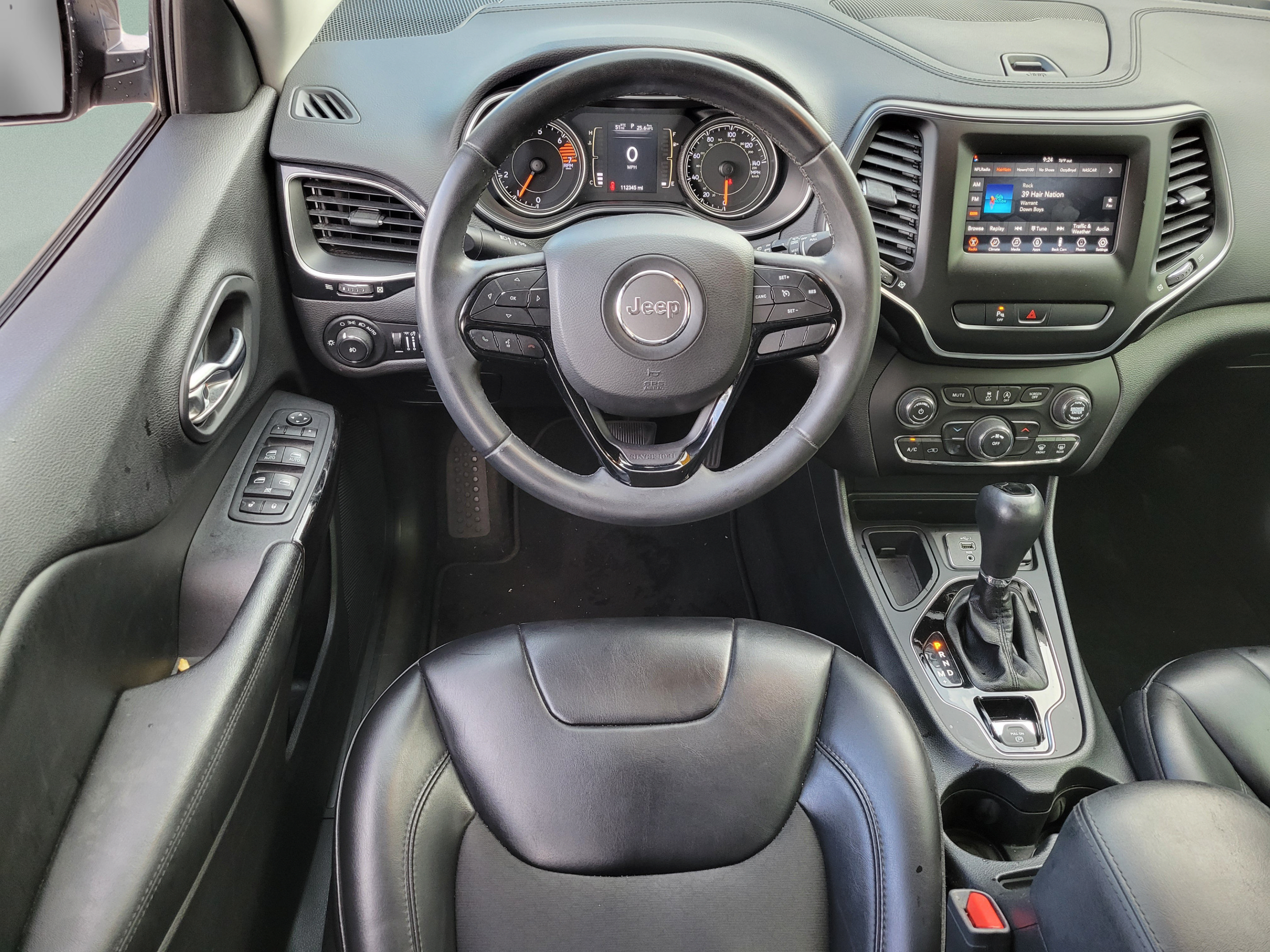 Used 2020 Jeep Cherokee Latitude Plus FWD image 11