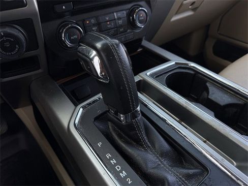 Used 2016 Ford F150 Lariat image 22