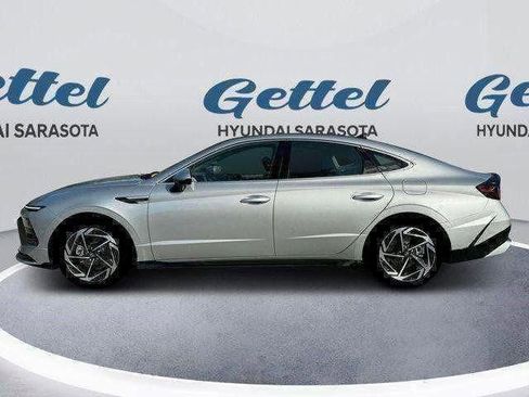 New 2025 Hyundai Sonata SEL image 3
