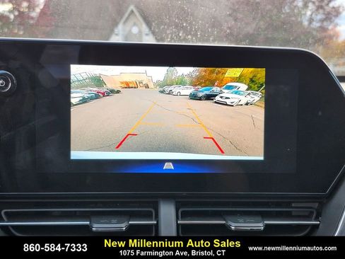 Used 2025 Chevrolet Trax LT w/ Driver Confidence Package image 21