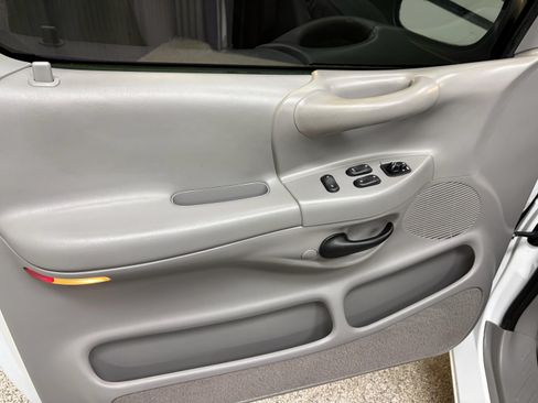 Used 1997 Ford F150 XLT RWD image 13