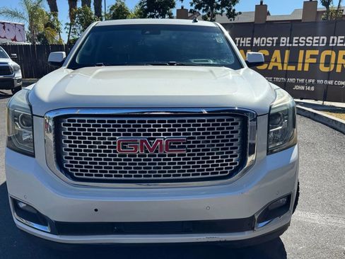 Used 2015 GMC Yukon XL Denali w/ Touring Package image 2