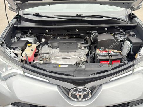Used 2016 Toyota RAV4 XLE image 8