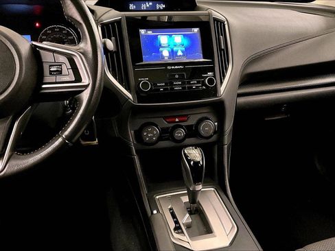 Used 2018 Subaru Crosstrek 2.0i Premium w/ Moonroof Package image 6