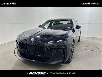 New 2026 BMW 750e xDrive w/ Premium Package