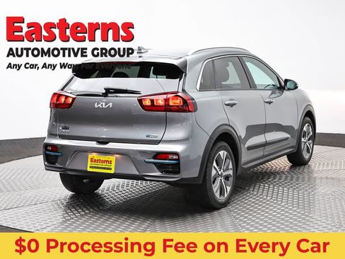 Used 2022 Kia Niro EX FWD image 5