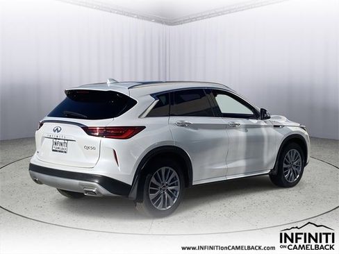 New 2025 INFINITI QX50 Luxe image 5