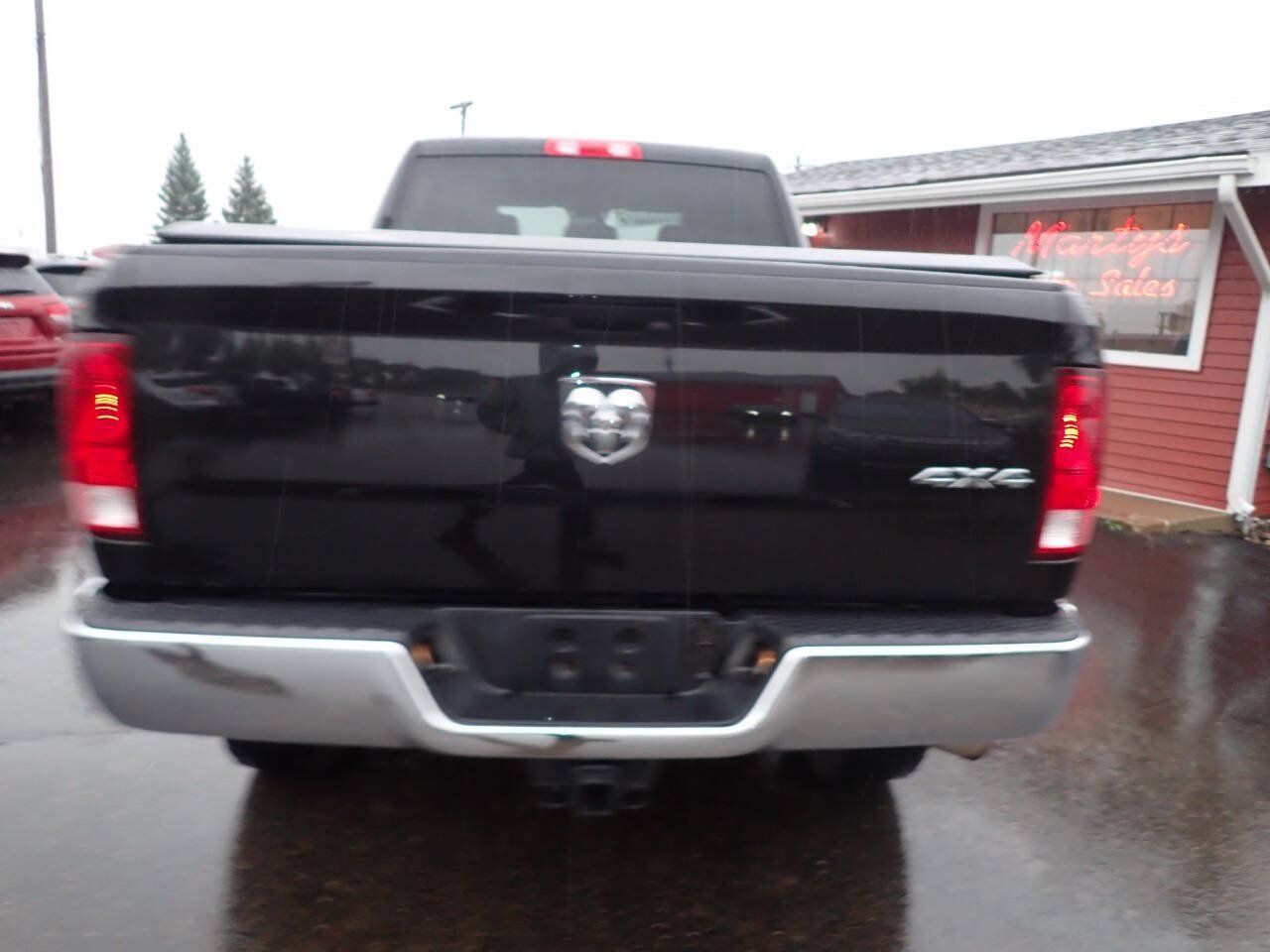 Used 2018 RAM 2500 Tradesman w/ Chrome Appearance Group AWD/4WD image 5
