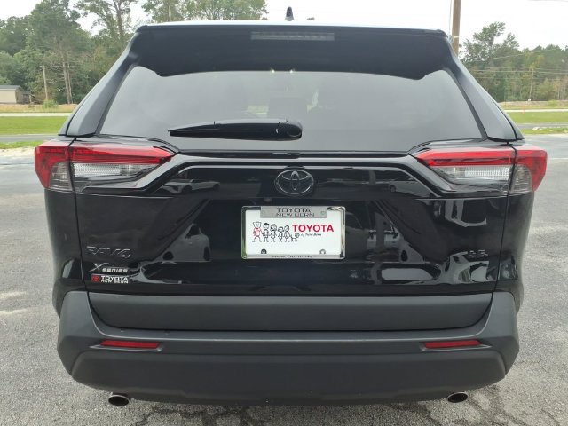 Used 2024 Toyota RAV4 LE FWD image 2