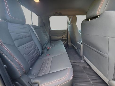 New 2026 Nissan Frontier PRO-4X w/ Pro-4x Convenience Package image 8