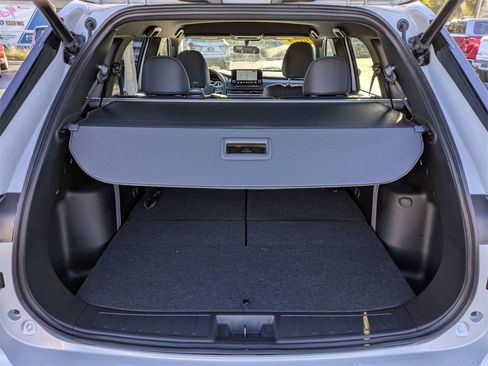 Used 2024 Mitsubishi Outlander FWD image 13