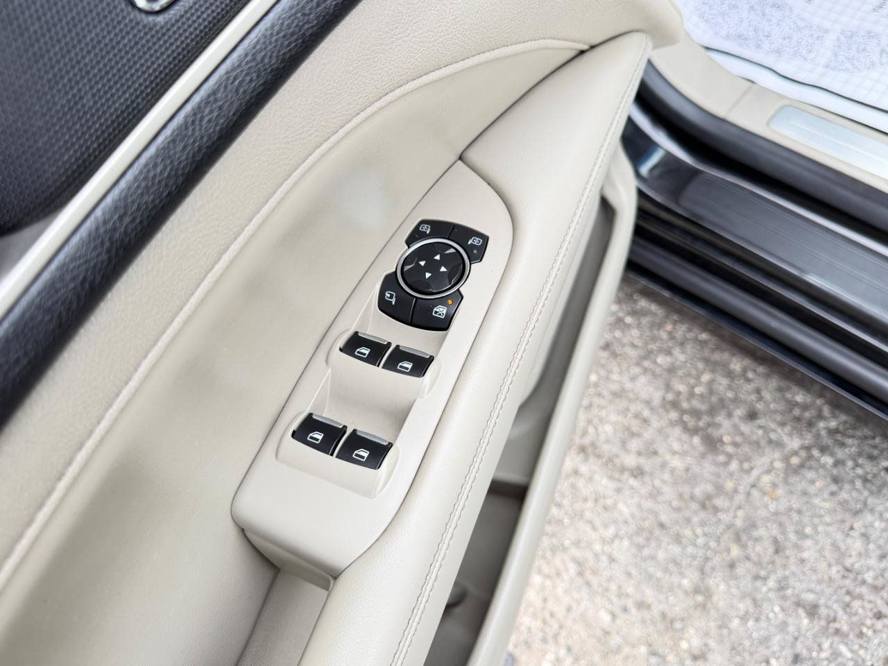 Used 2017 Lincoln MKZ Reserve w/ Technology Package AWD/4WD image 18
