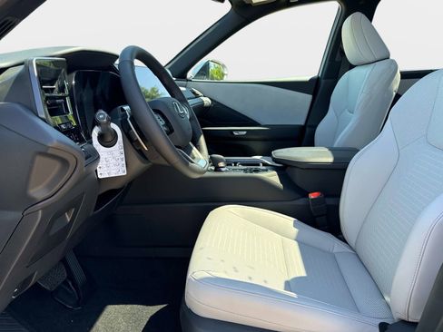 New 2026 Lexus TX 350 AWD image 19