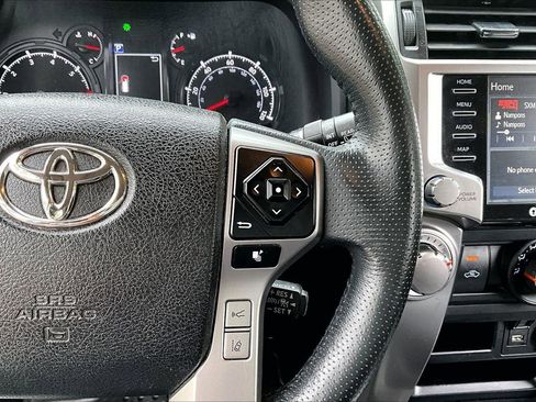 Used 2021 Toyota 4Runner SR5 Premium w/ Moonroof Package RWD image 11