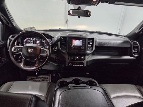 Used 2024 RAM 2500 Tradesman w/ Chrome Appearance Group AWD/4WD image 13
