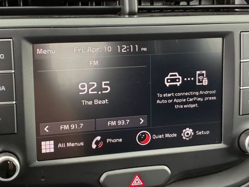 Used 2025 Kia Soul LX w/ LX Technology Package FWD image 20