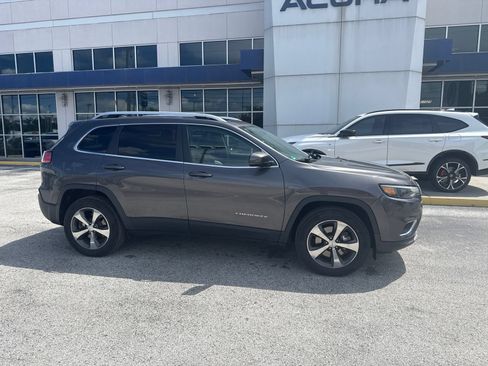 Used 2019 Jeep Cherokee Limited AWD/4WD image 5