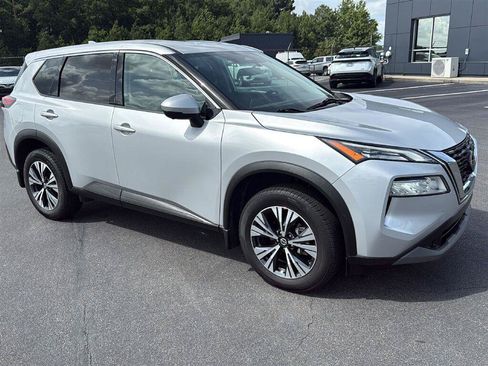 Used 2021 Nissan Rogue SV FWD image 5