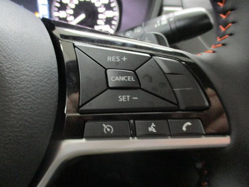 New 2025 Nissan Altima 2.5 SR image 16