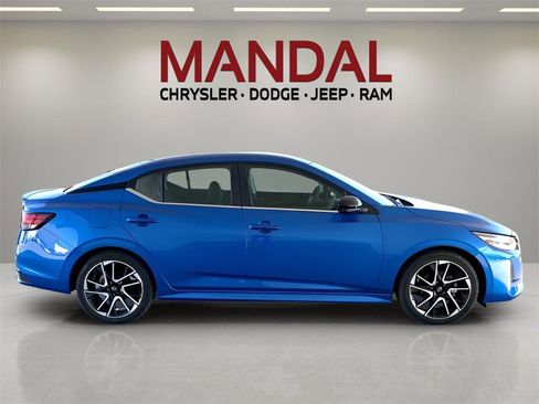 Used 2024 Nissan Sentra SR image 4