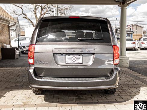 Used 2017 Dodge Grand Caravan SE w/ Power Window Group FWD image 5