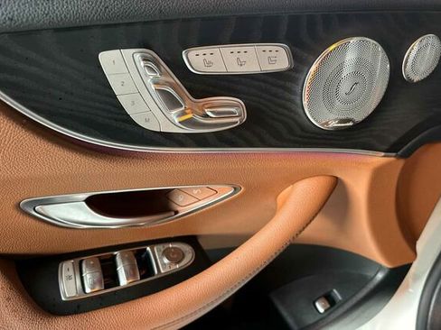 Used 2023 Mercedes-Benz E 450 Cabriolet image 12