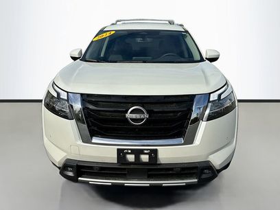 Used 2024 Nissan Pathfinder SL