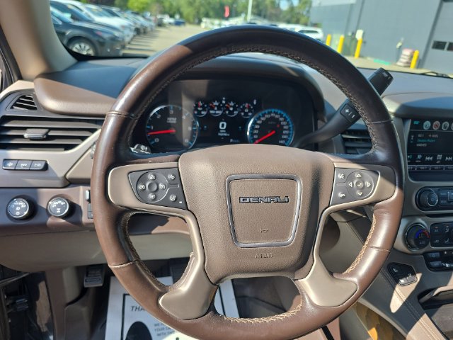 Used 2020 GMC Yukon XL Denali w/ Denali Ultimate Package AWD/4WD image 14
