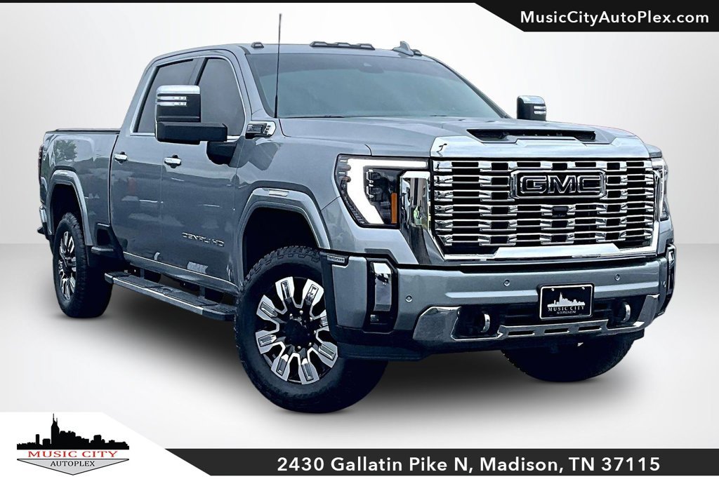 Used 2025 GMC Sierra 3500 Denali w/ Denali Reserve Package AWD/4WD image 1