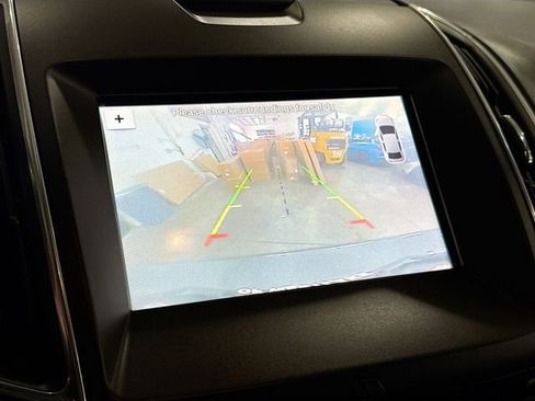 Used 2017 Ford Edge Titanium w/ Technology Package image 15