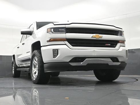 Used 2018 Chevrolet Silverado 1500 LT w/ All Star Edition AWD/4WD image 31