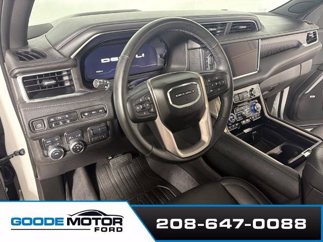 Used 2023 GMC Yukon XL Denali w/ Max Trailering Package AWD/4WD image 8