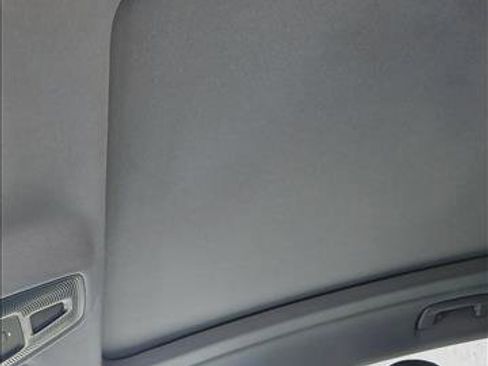 Used 2025 Audi Q5 Premium w/ Convenience Package image 16