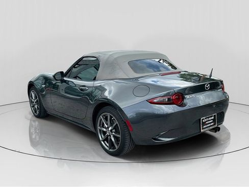 Used 2020 MAZDA MX-5 Miata Grand Touring RWD image 5