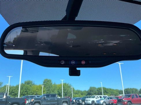 Used 2015 Chevrolet Traverse LS FWD image 39