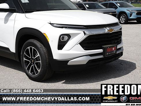 New 2026 Chevrolet TrailBlazer LT w/ Driver Confidence Package image 39