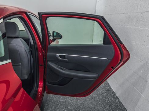 Used 2022 Hyundai Sonata SE image 15