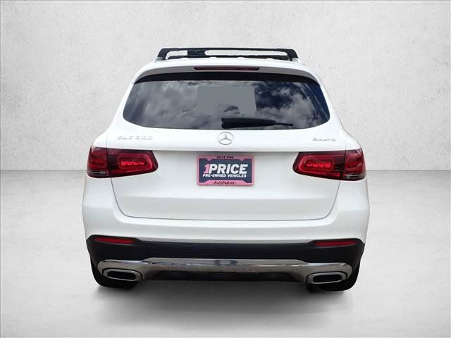 Used 2022 Mercedes-Benz GLC 300 4MATIC image 3
