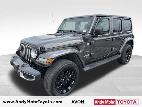 Used 2021 Jeep Wrangler Unlimited Sahara w/ Cold Weather Group image 4