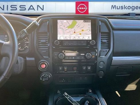 Used 2024 Nissan Titan PRO-4X w/ Pro-4x Convenience Package image 10